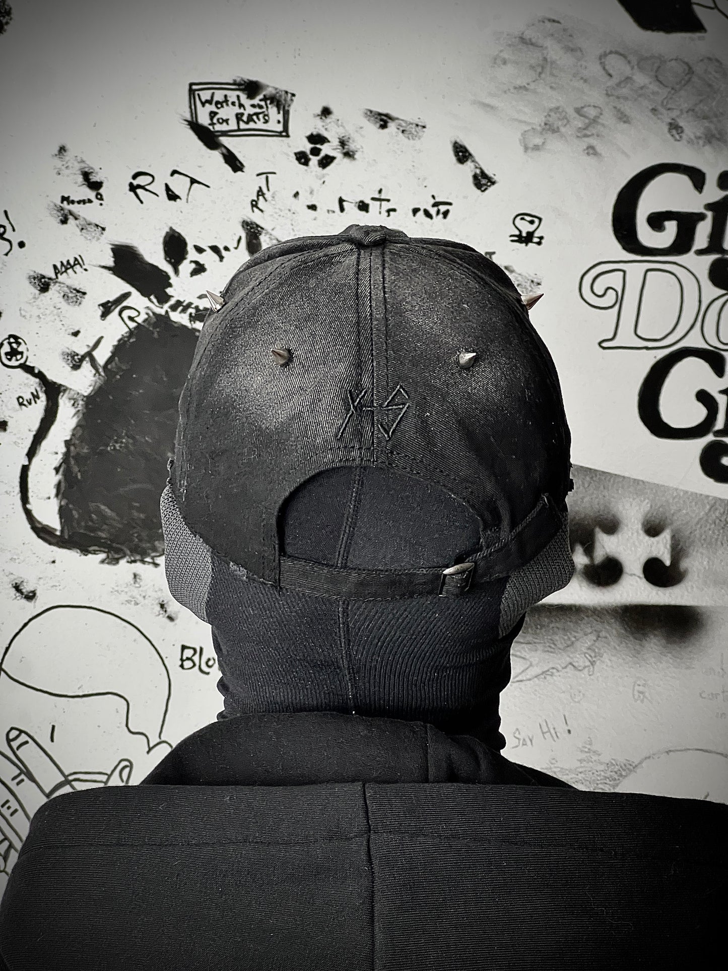 Narcissist cap black
