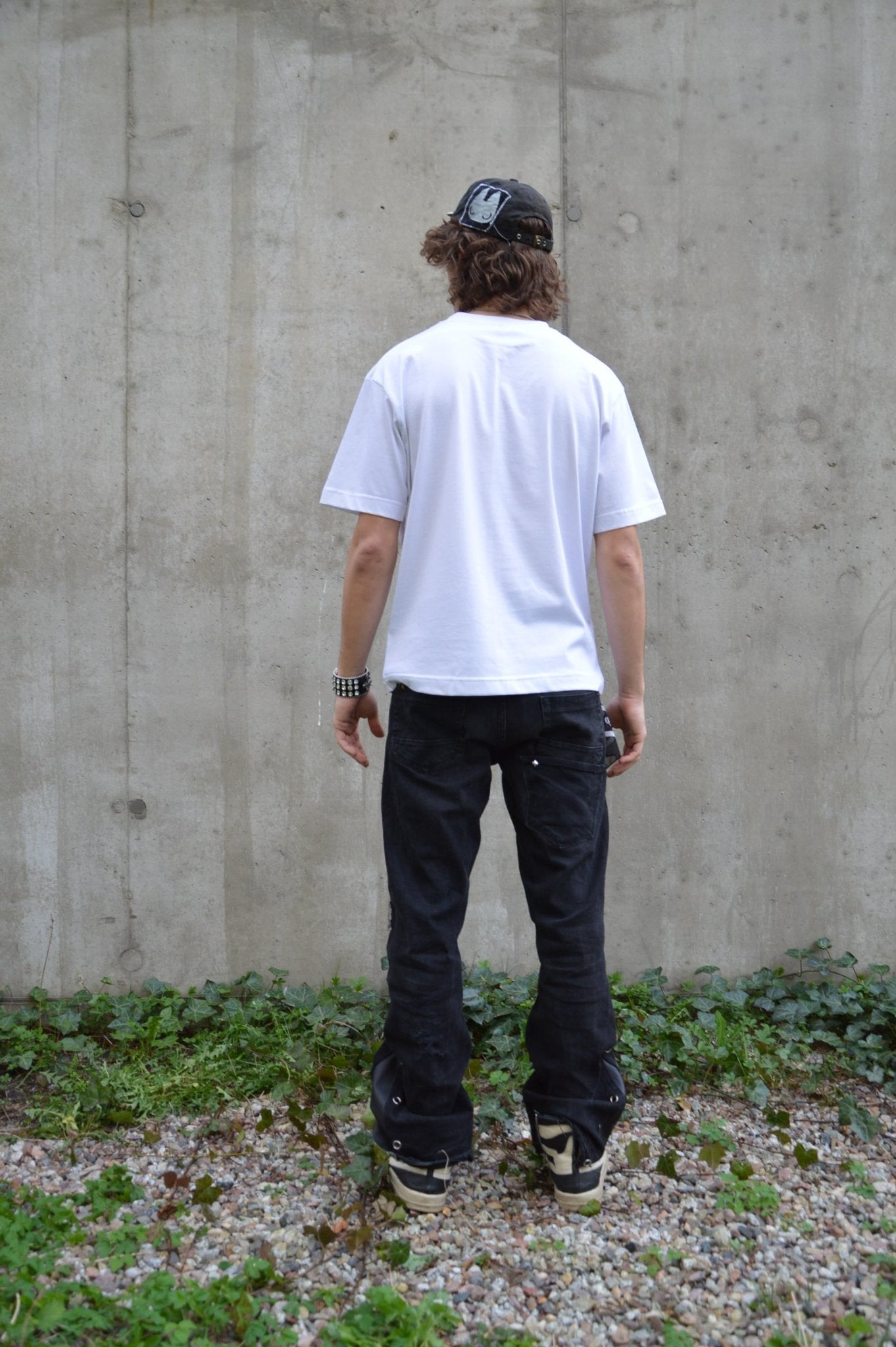 Blank Tee (Ice White) - Yoel_Studio